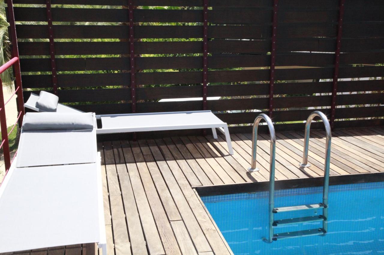 Private Pool Luxurious Villa With Mountain Views エステポナ エクステリア 写真