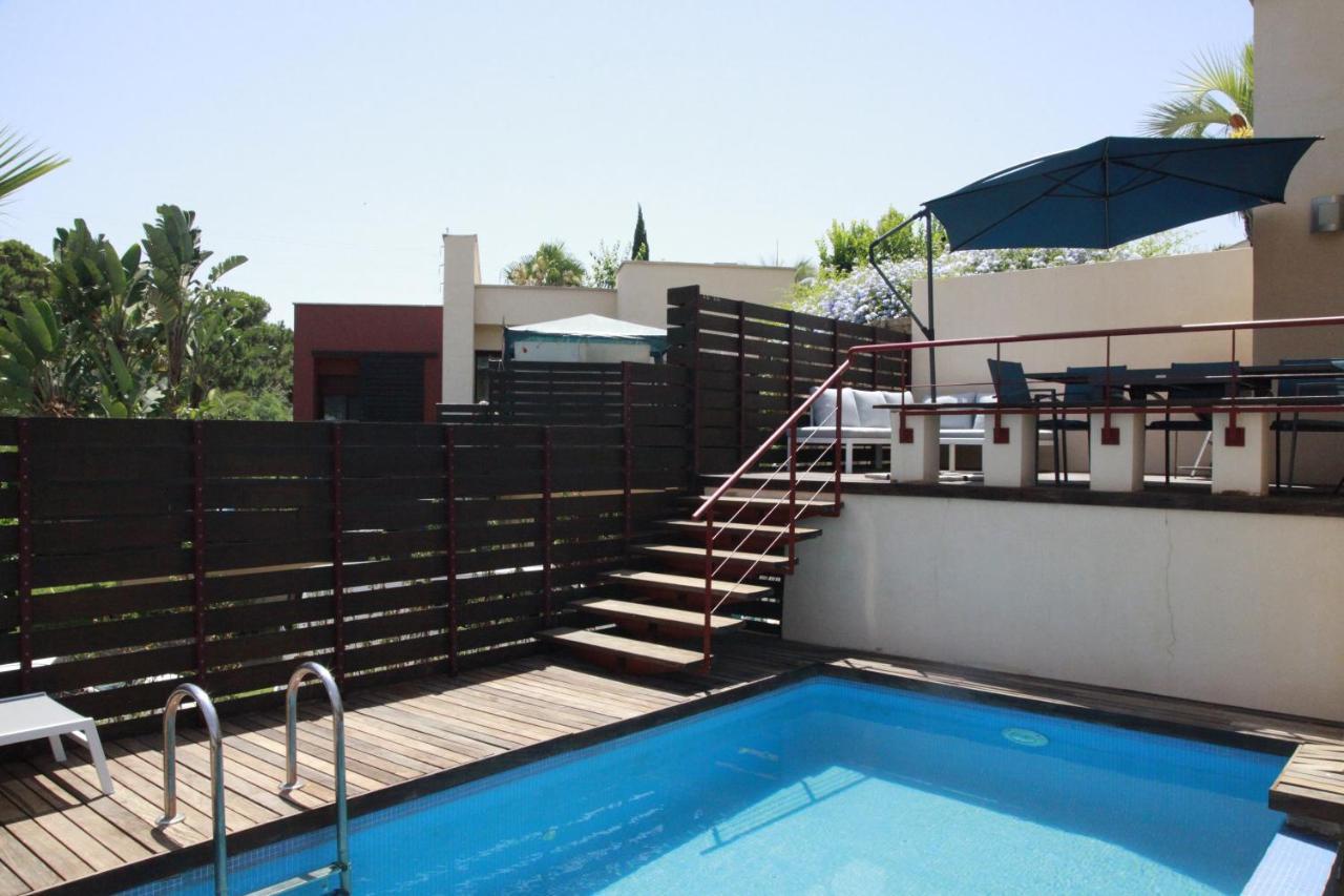 Private Pool Luxurious Villa With Mountain Views エステポナ エクステリア 写真
